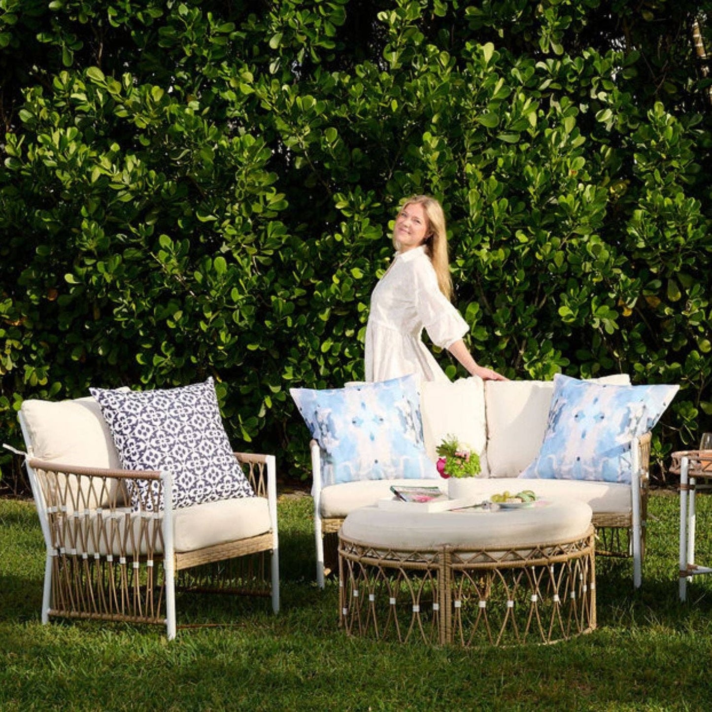 Ocean Breeze Outdoor Pillow: 22 x 22"
