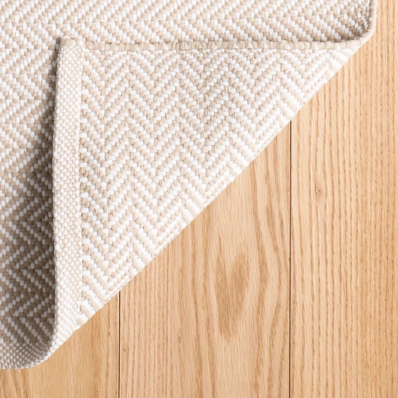 Herringbone Handwoven Indoor/Outdoor Rug | Linen/White: 10' x 14'
