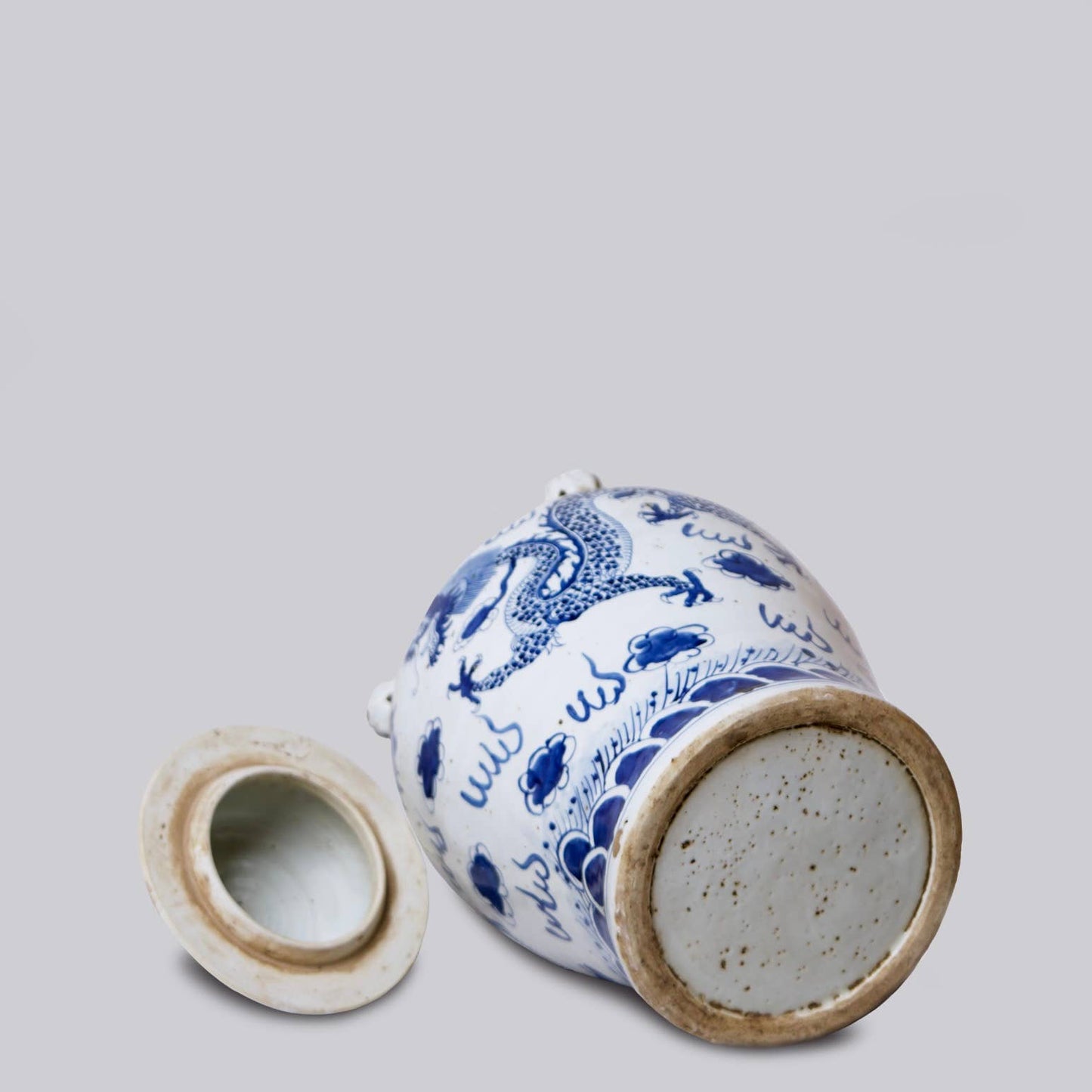 Blue and White Porcelain Dragon Temple Jar