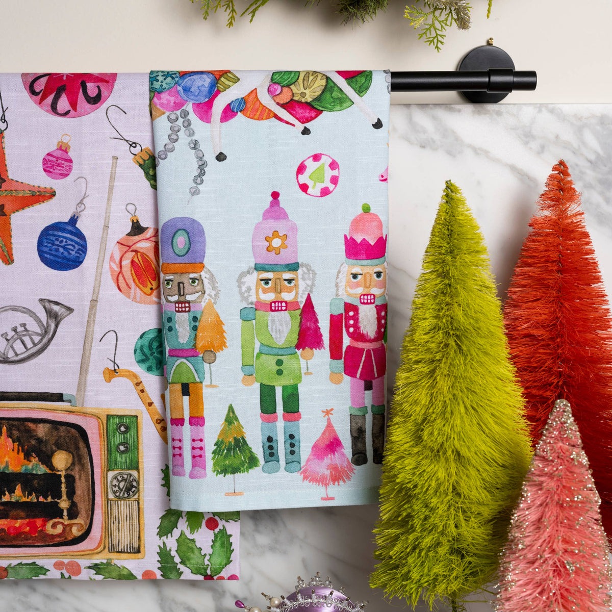 Tea Towel- Gather Round the Yulog