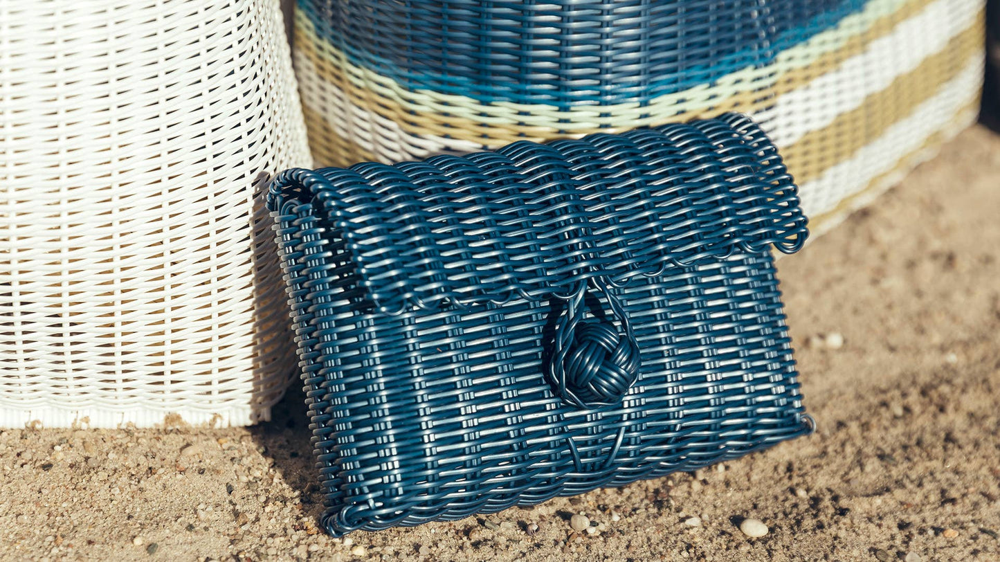 Clutch | Solid Fog Blue
