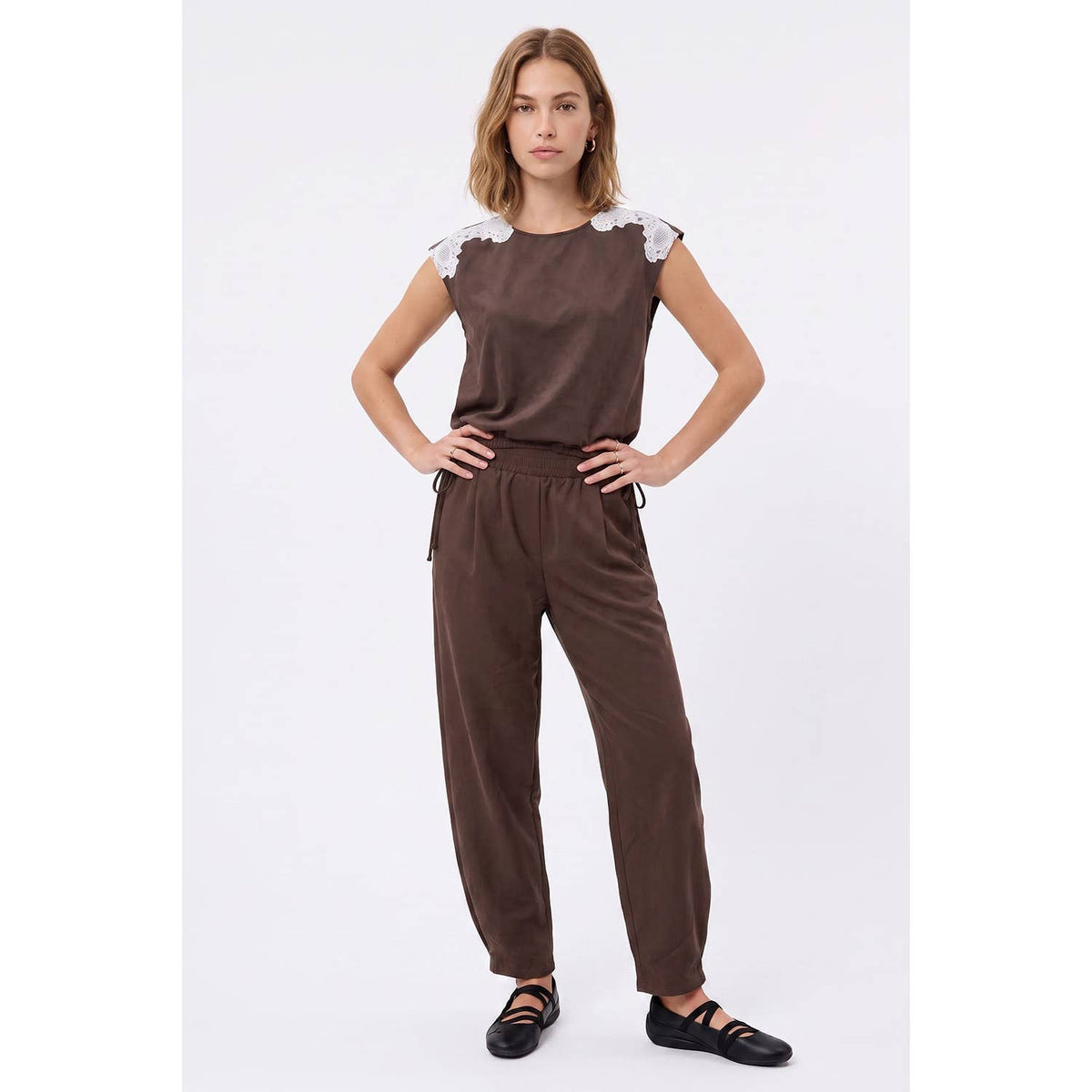 Brown Barrel Joggers