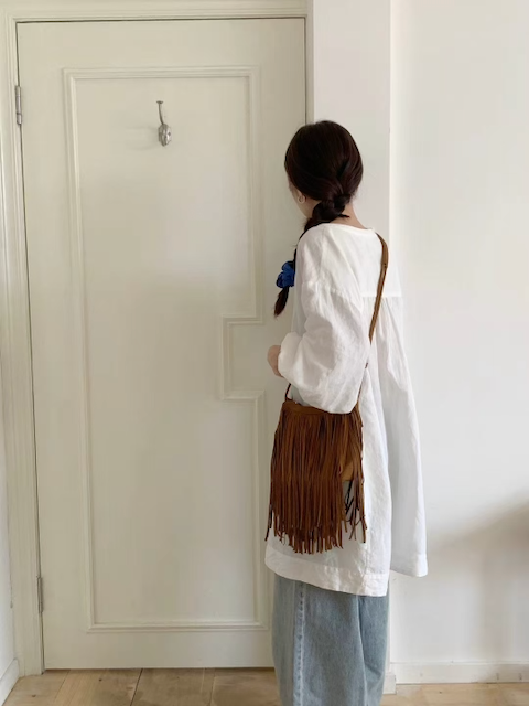 Suede-Like Microfiber Leather Crossbody Bag w/Tassel: 04 Red