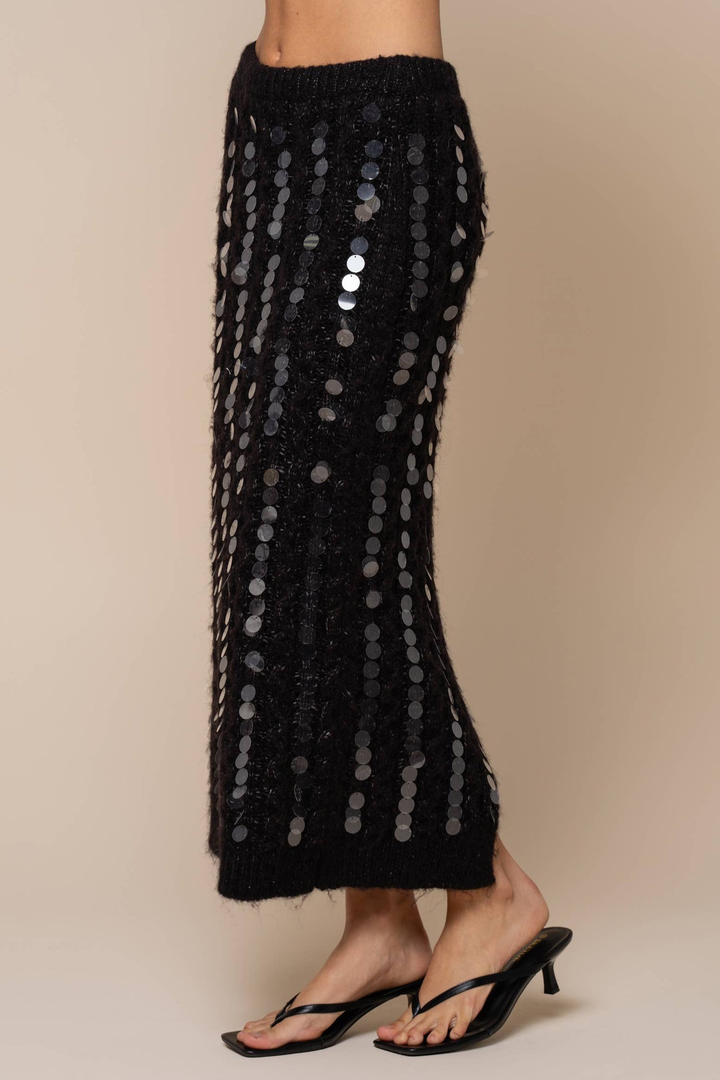 Sweater Maxi Skirt: BLACK / S