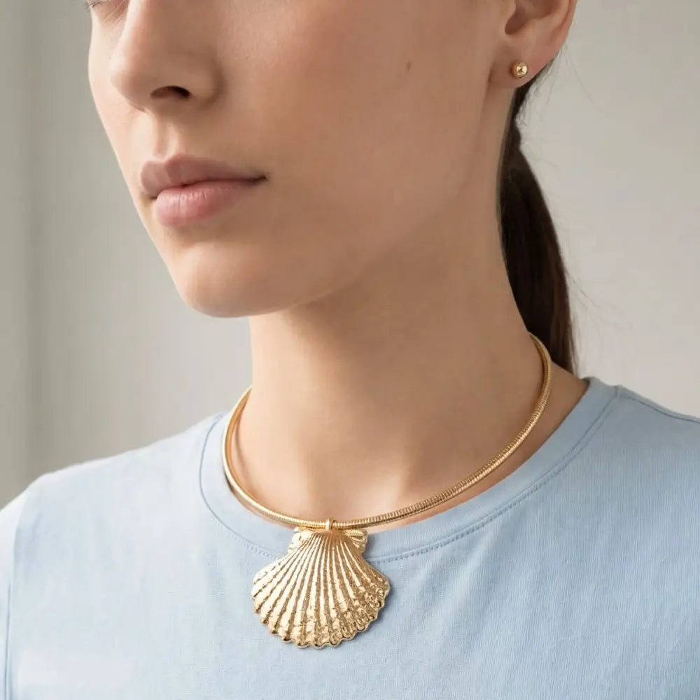 Gold Seashell Pendant Necklace