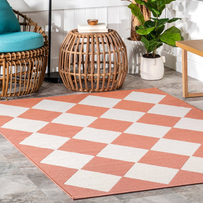 Diamond Trellis Indoor/Outdoor Rug- 5' x 8'