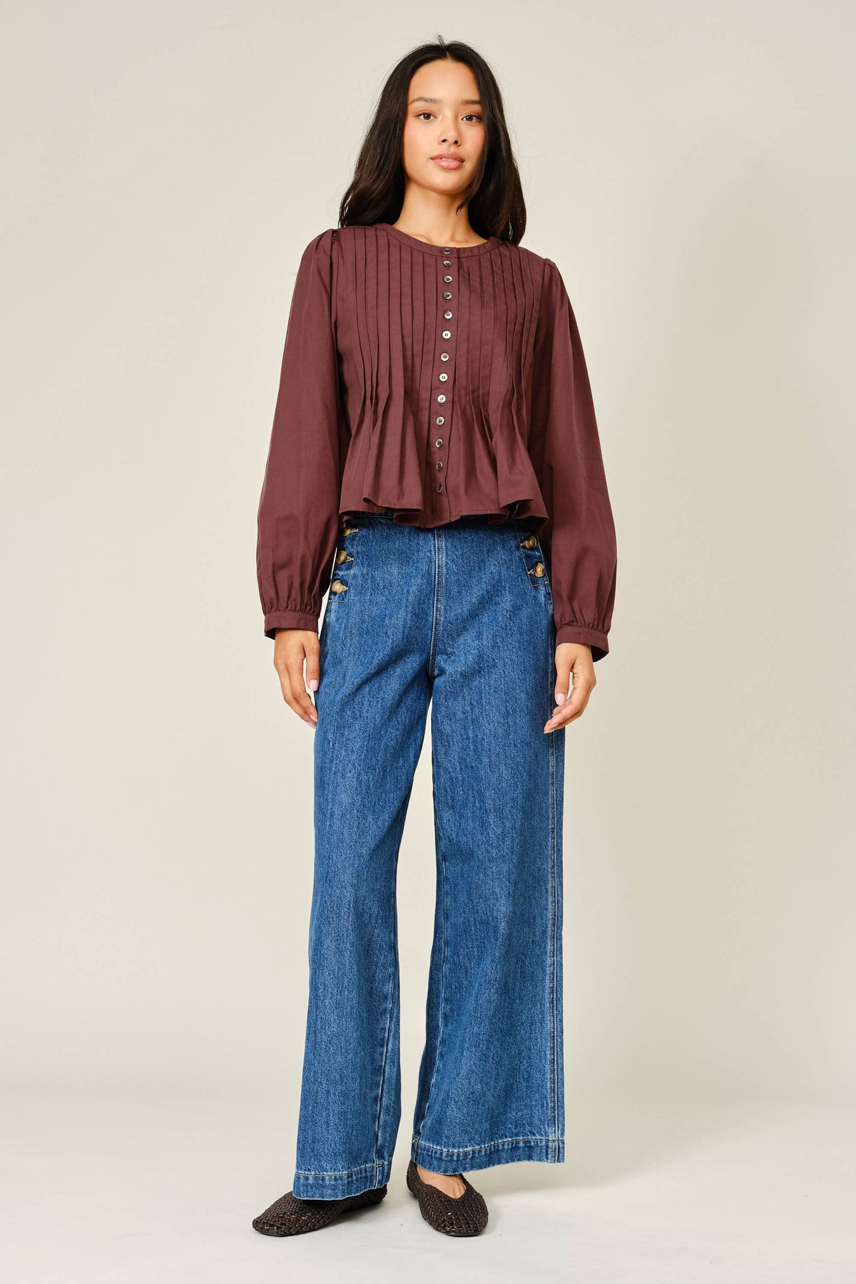 WIDE JEANS - SIDE BUTTON DETAIL