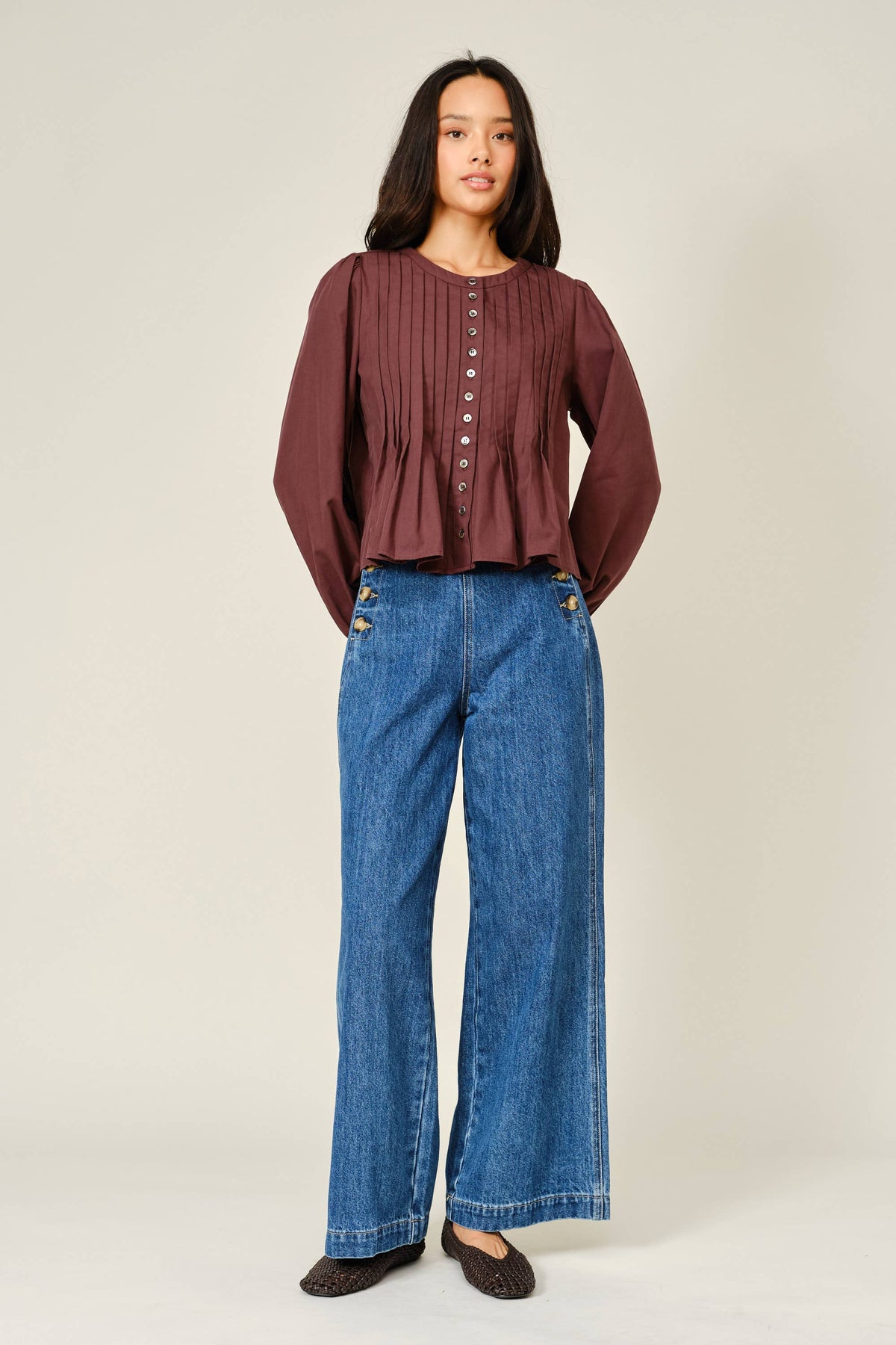 WIDE JEANS - SIDE BUTTON DETAIL