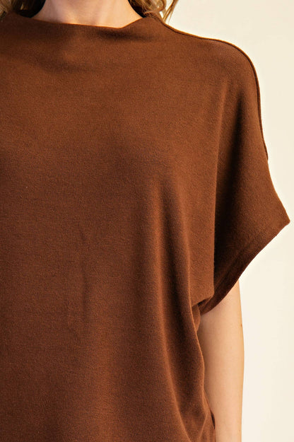 Mock Neck Short Sleeve Pullover Knit Top: Black / S