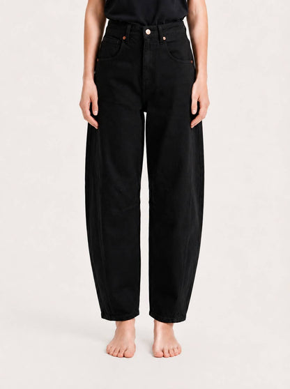 Black Barrel Jeans