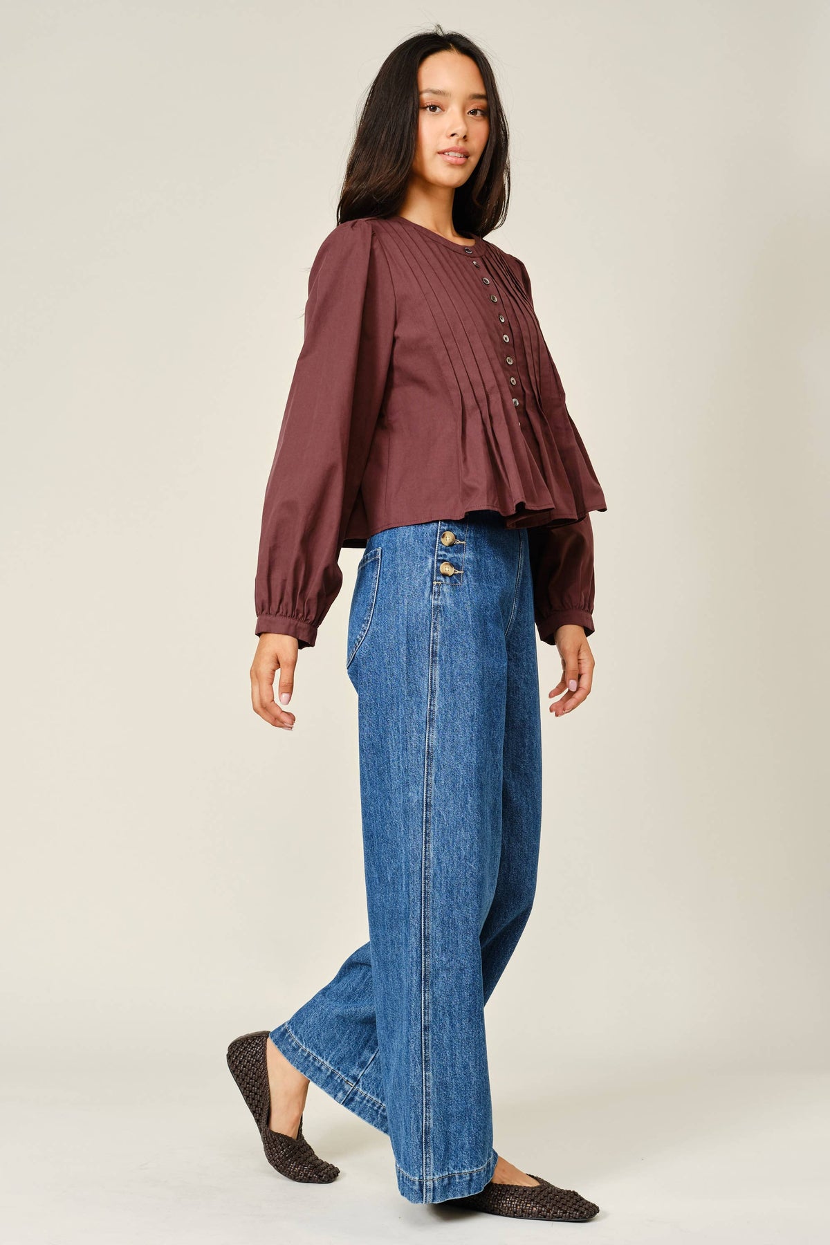 WIDE JEANS - SIDE BUTTON DETAIL