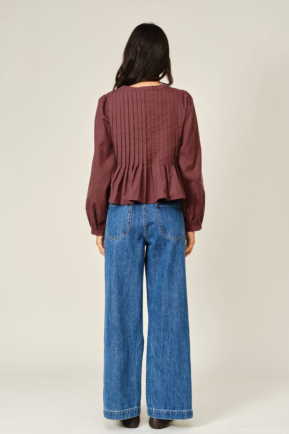 WIDE JEANS - SIDE BUTTON DETAIL