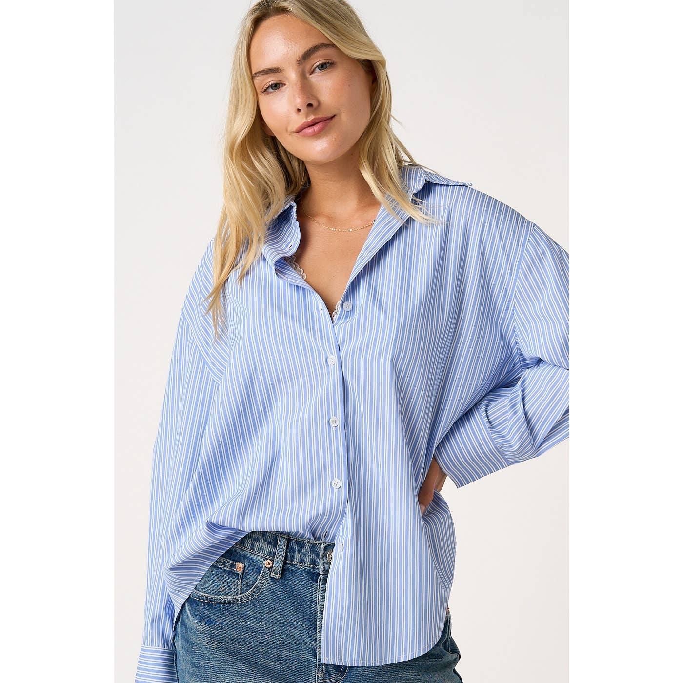 BLUE & WHITE STRIPED BUTTON DOWN