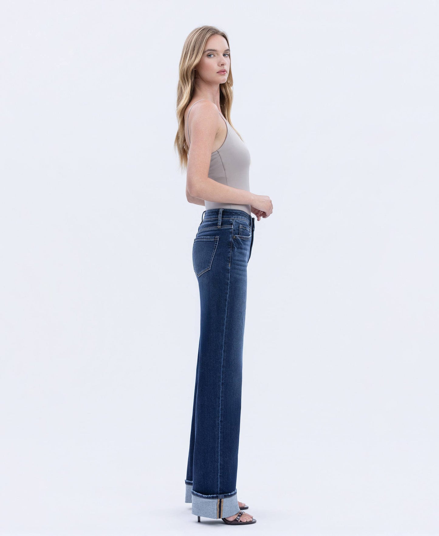DARK HIGH RISE CUFFED JEANS