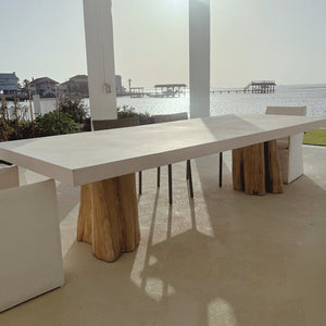 LOG OUTDOOR DINING TABLE