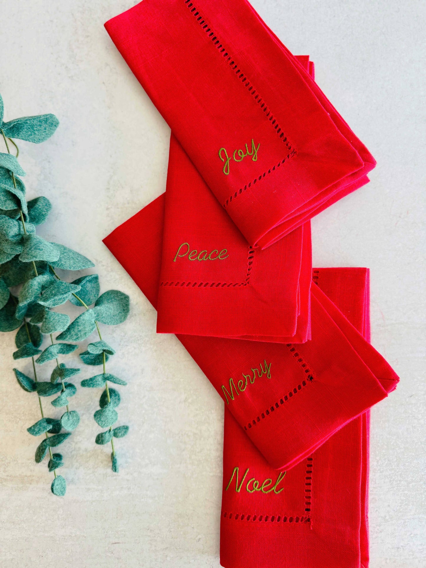 Green Holiday Cloth Napkins, set of 4