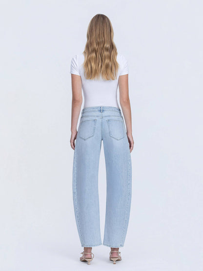 LIGHT WASH BARREL JEANS