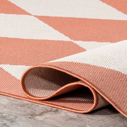 Diamond Trellis Indoor/Outdoor Rug- 5' x 8'