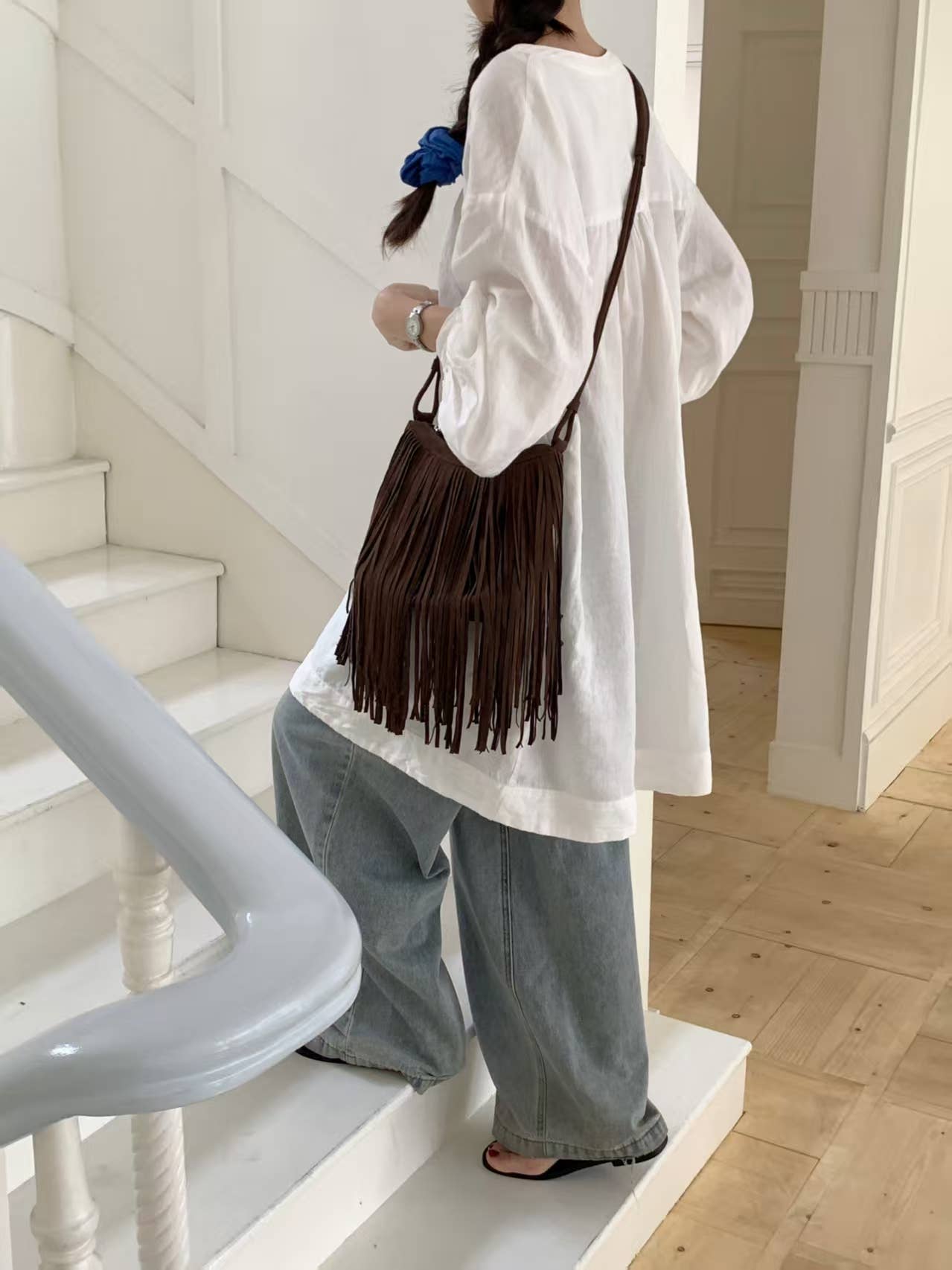 Suede-Like Microfiber Leather Crossbody Bag w/Tassel: 04 Red