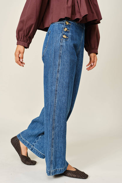 WIDE JEANS - SIDE BUTTON DETAIL