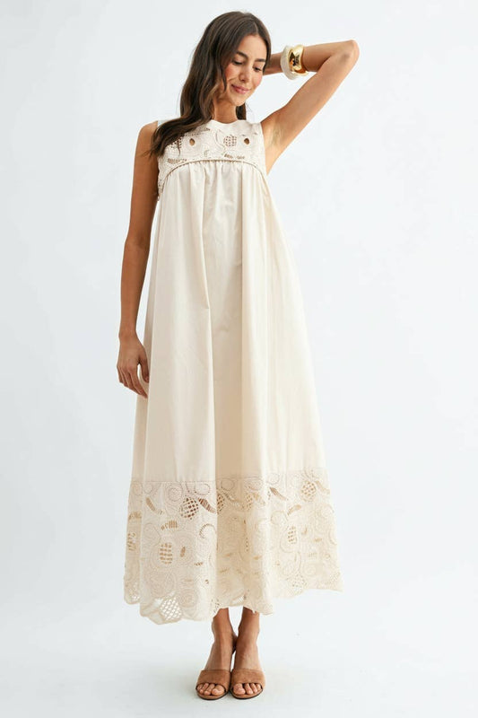 CREAM MAXI DRESS WITH LACE DETAILS