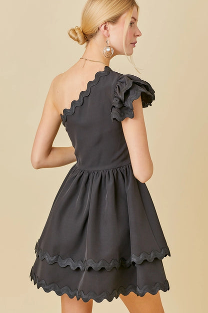 THE LIZZY DRESS IN BLACK