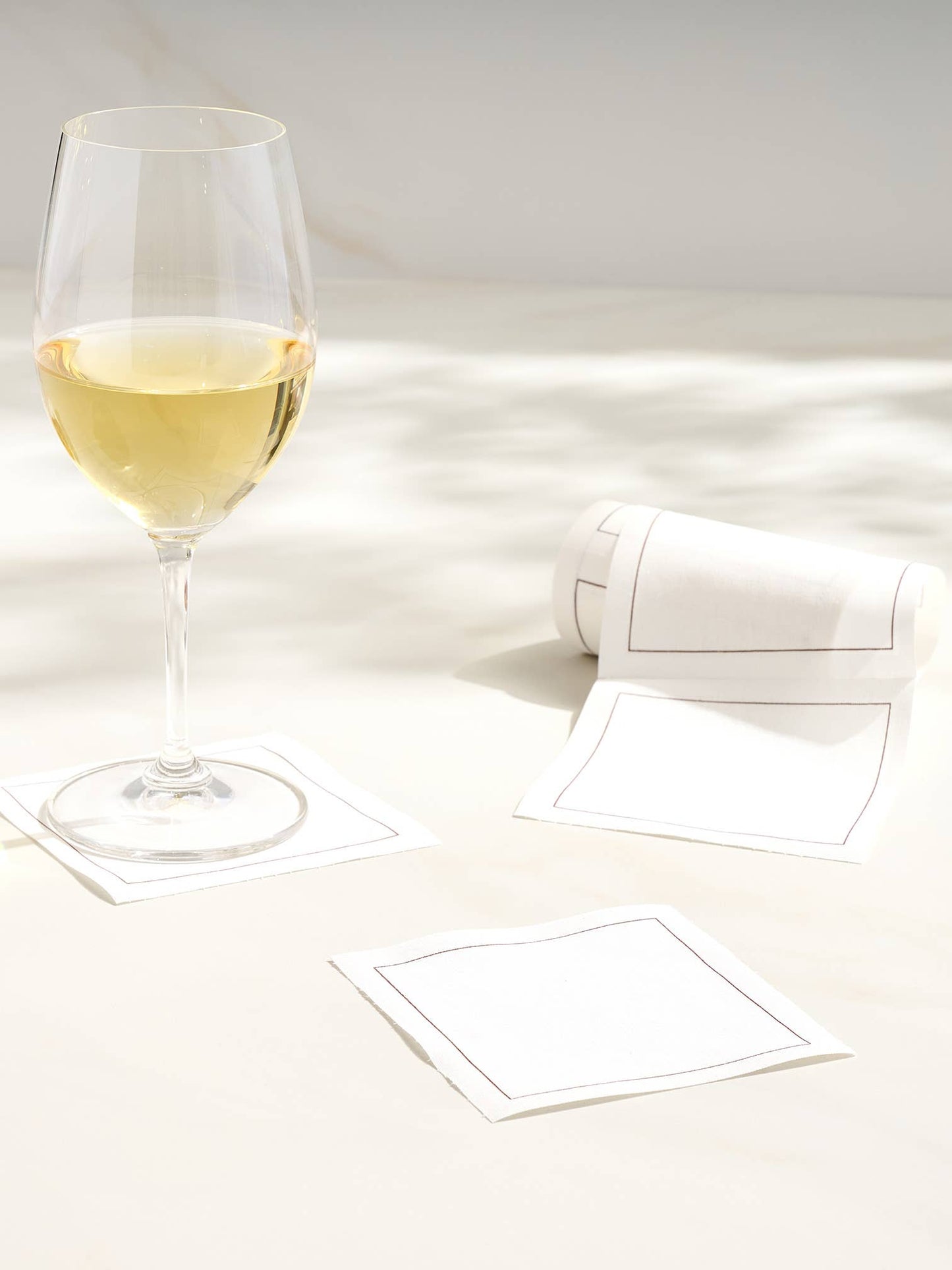 Solid White Cocktail Napkin Roll