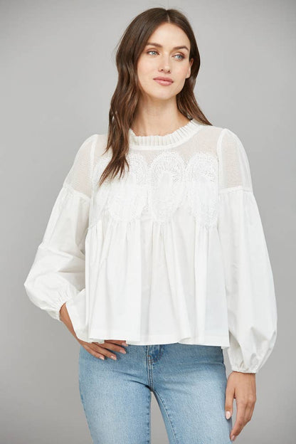 WHITE LACE LONG SLEEVE TOP