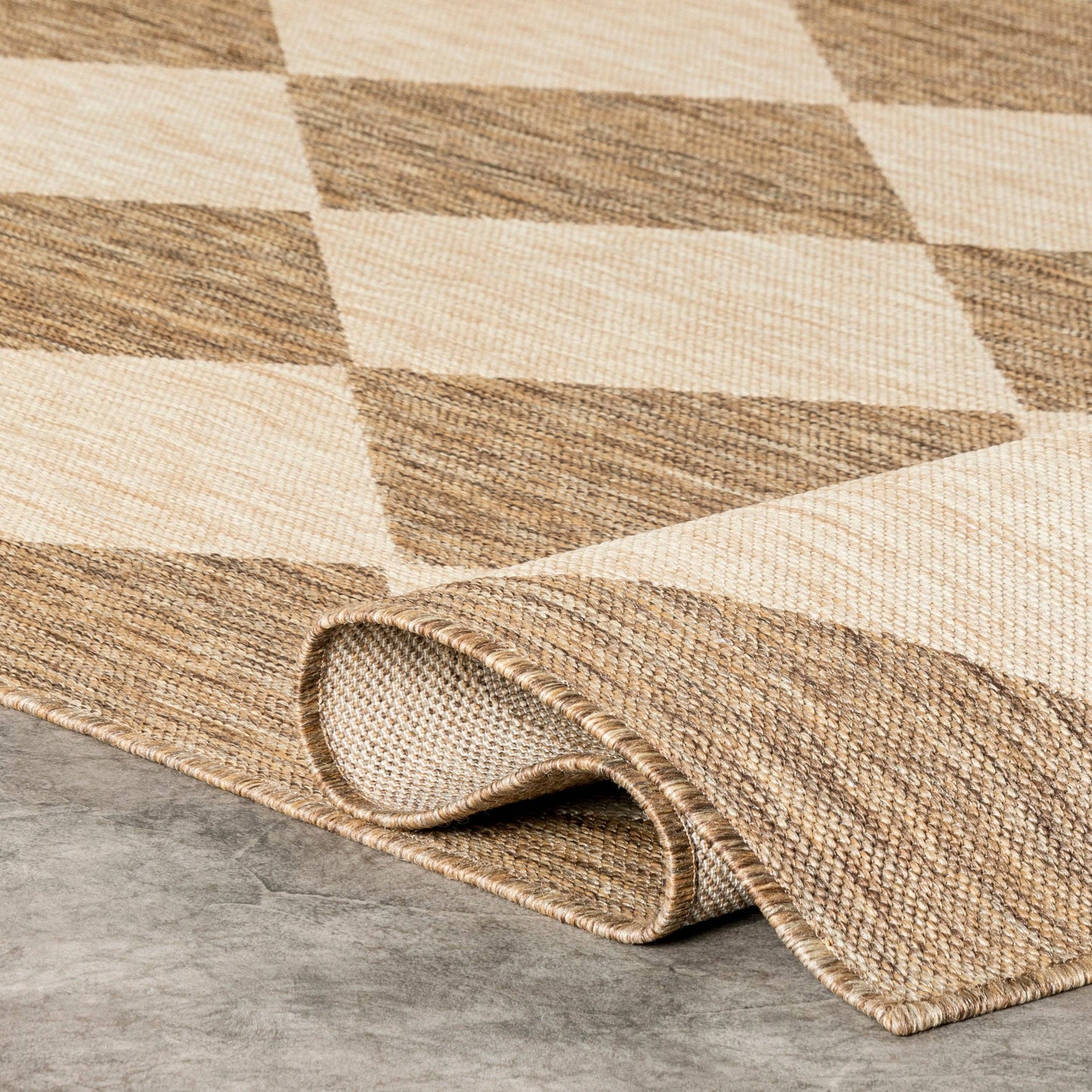 Diamond Trellis Indoor/Outdoor Rug- 5' x 8'