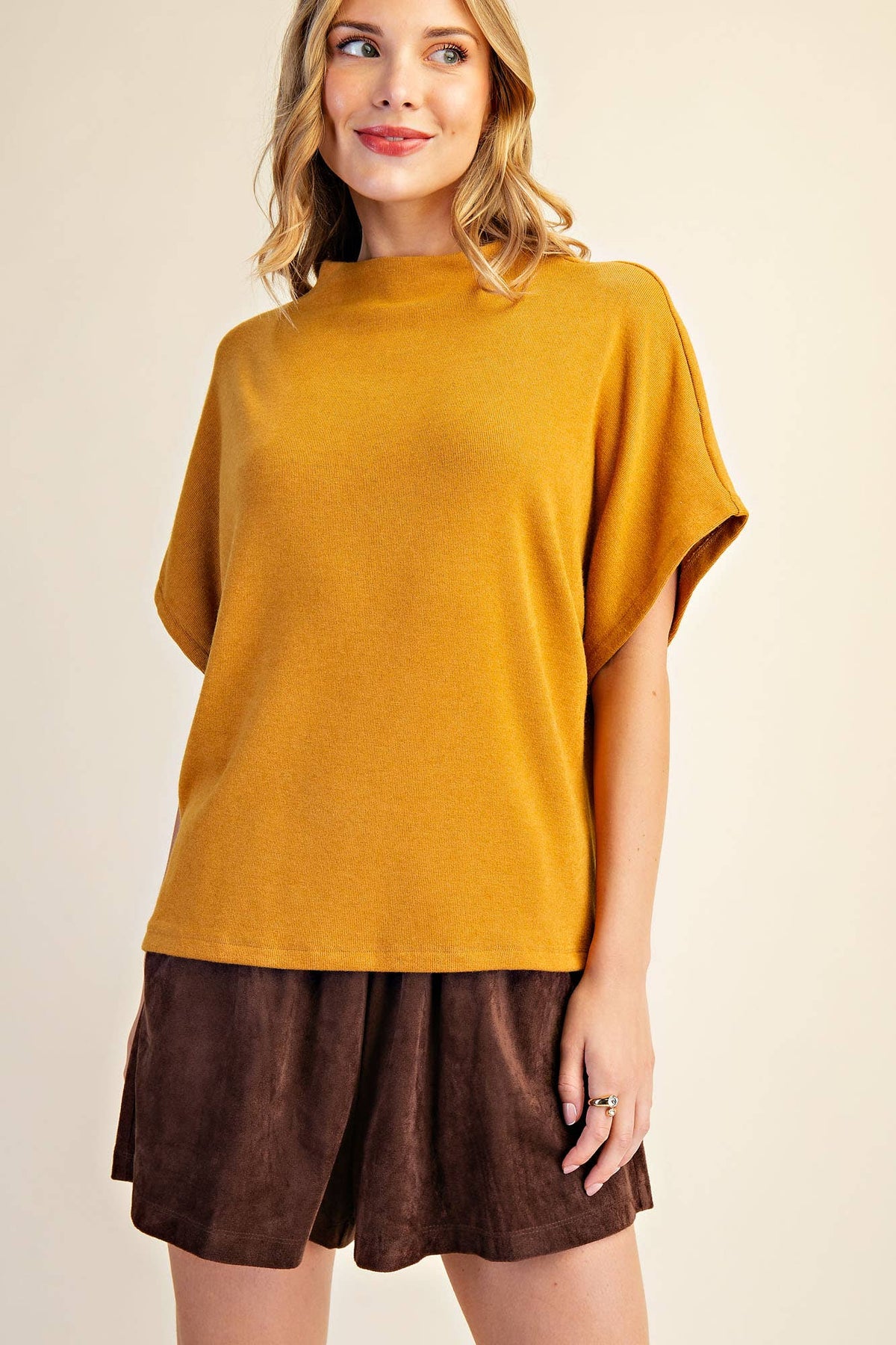 Mock Neck Short Sleeve Pullover Knit Top: Black / S