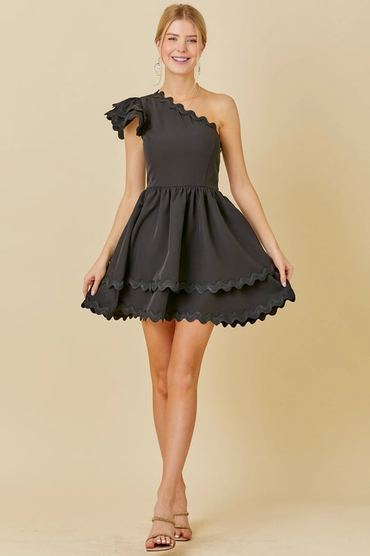 THE LIZZY DRESS IN BLACK