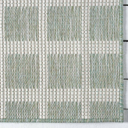 Ocean Gridscape Green Indoor/Outdoor Area Rug: 7'9" x 10'2"