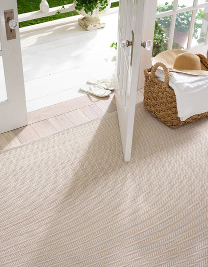 Herringbone Handwoven Indoor/Outdoor Rug | Linen/White: 10' x 14'
