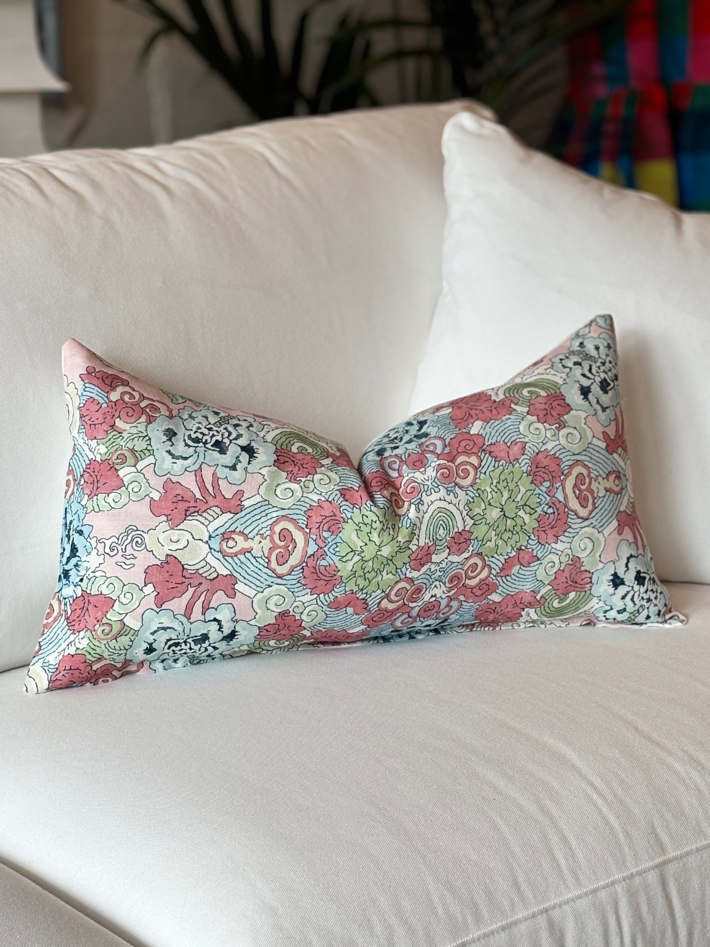 Magic Mountain Dragon Lumbar