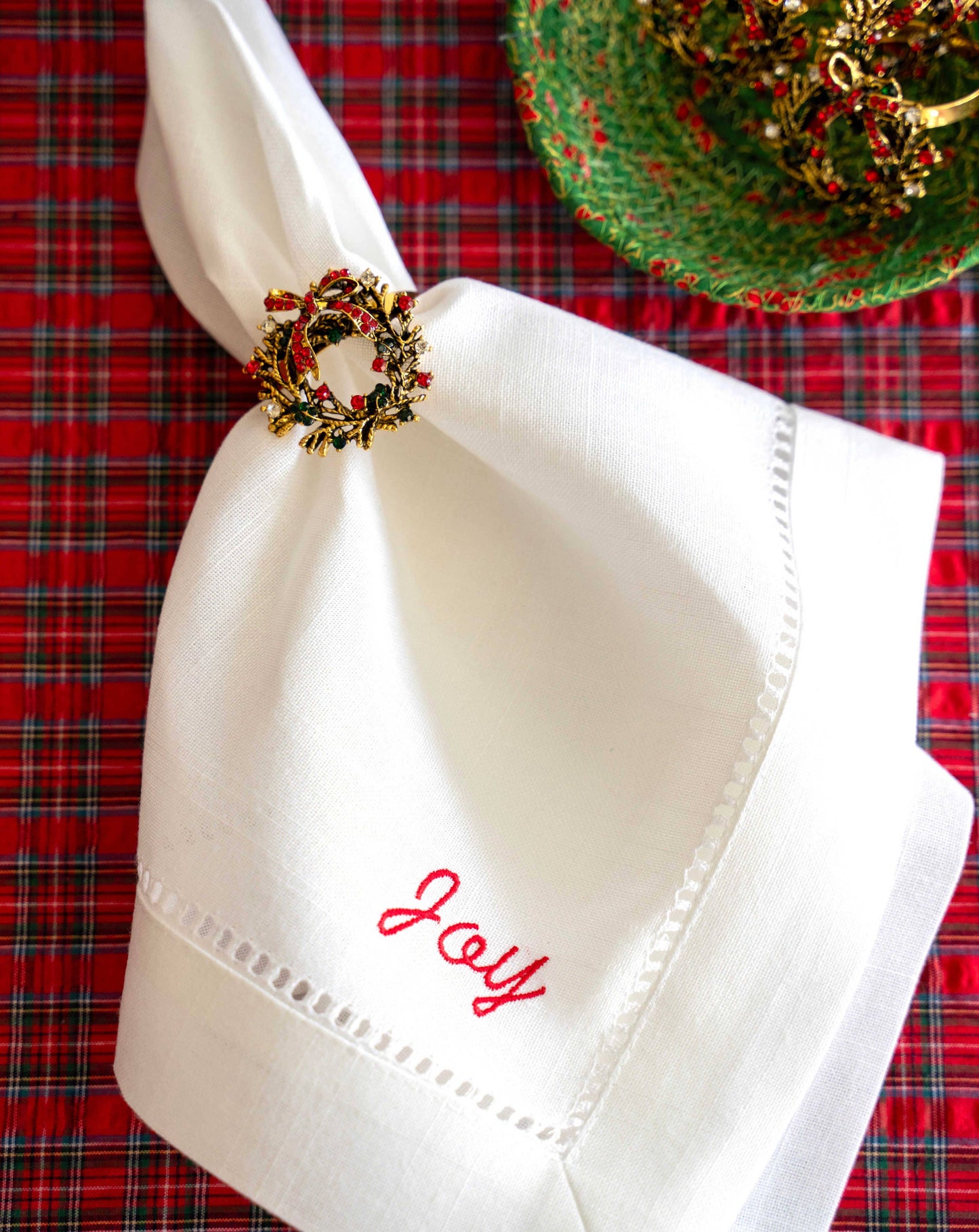 White Holiday Cloth Napkins, set of 4