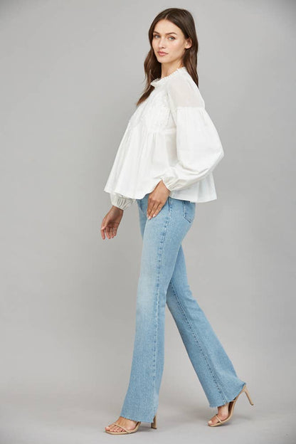WHITE LACE LONG SLEEVE TOP