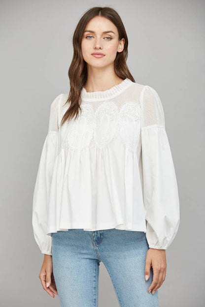WHITE LACE LONG SLEEVE TOP