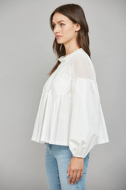 WHITE LACE LONG SLEEVE TOP