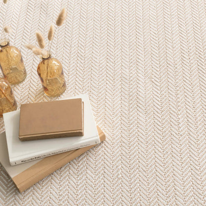 Herringbone Handwoven Indoor/Outdoor Rug | Linen/White: 10' x 14'