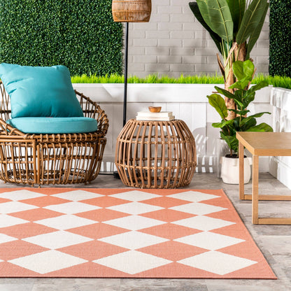 Diamond Trellis Indoor/Outdoor Rug- 5' x 8'