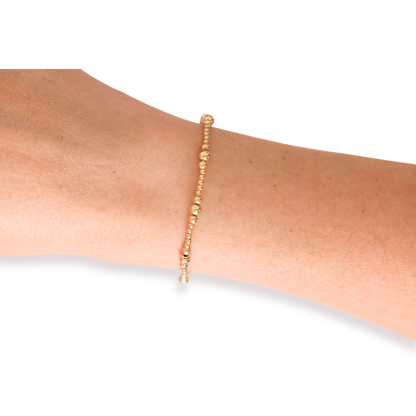 Dainty Sutton Bracelet: Petite 6.