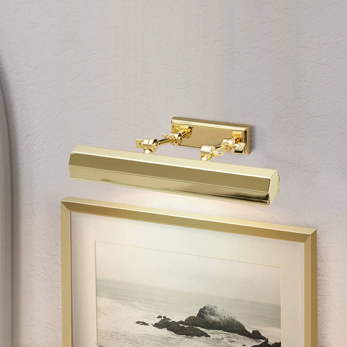 Chawton 2 Light Medium Picture Light in Polished Brass