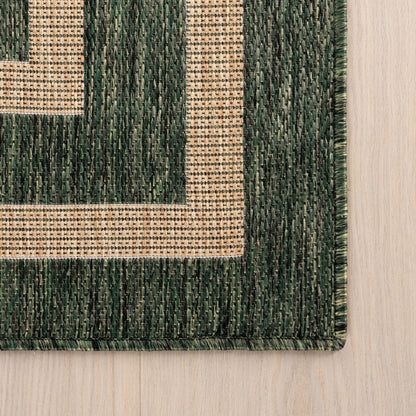 Zirelle Indoor/Outdoor Contemporary Area Rug: Brown / Rectangle / 6' 7" X 9'
