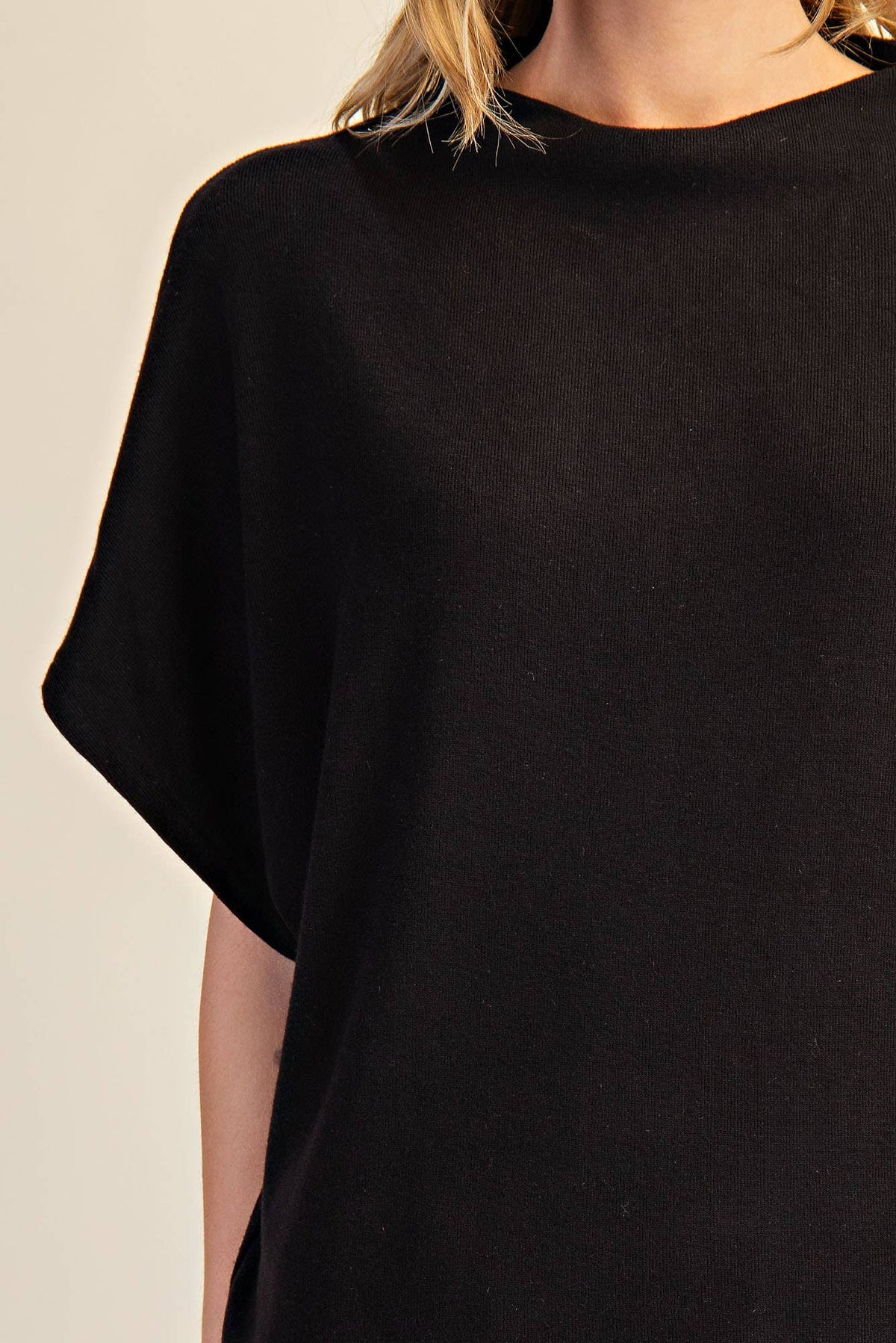 Mock Neck Short Sleeve Pullover Knit Top: Black / S