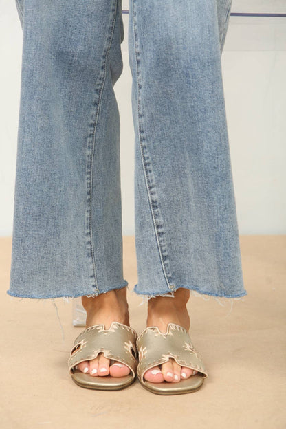 GOLD SANDALS
